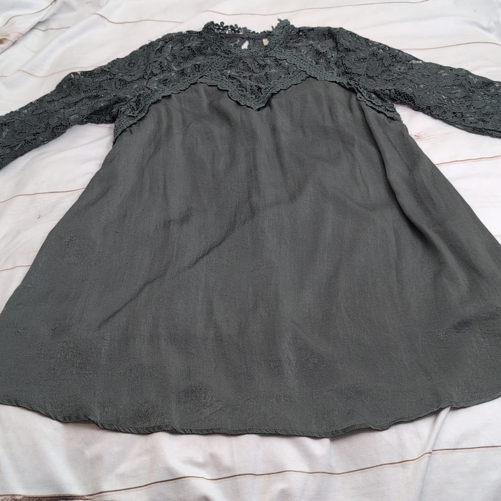 Entro size Large Elegant Dreamy Hunter Green Lace Dress Stunning Flowy